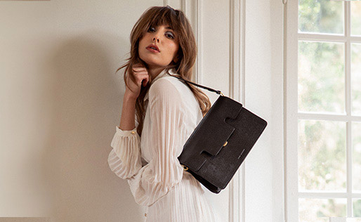 collection leather hand bag 1960