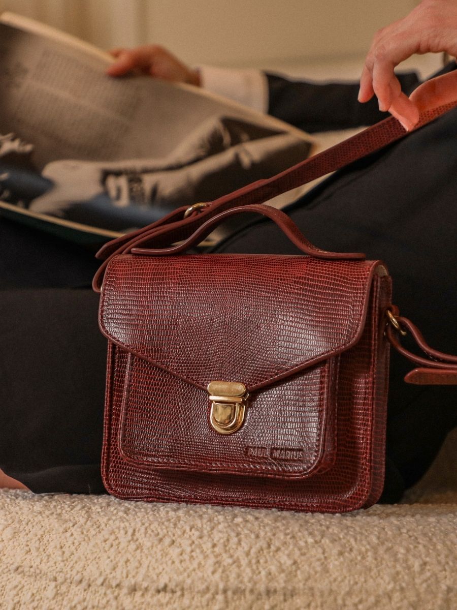 foto-vista-bolso-mano-cuero-rojo-mademoiselle-george-xs-1960-paul-marius-w05xs-l-r