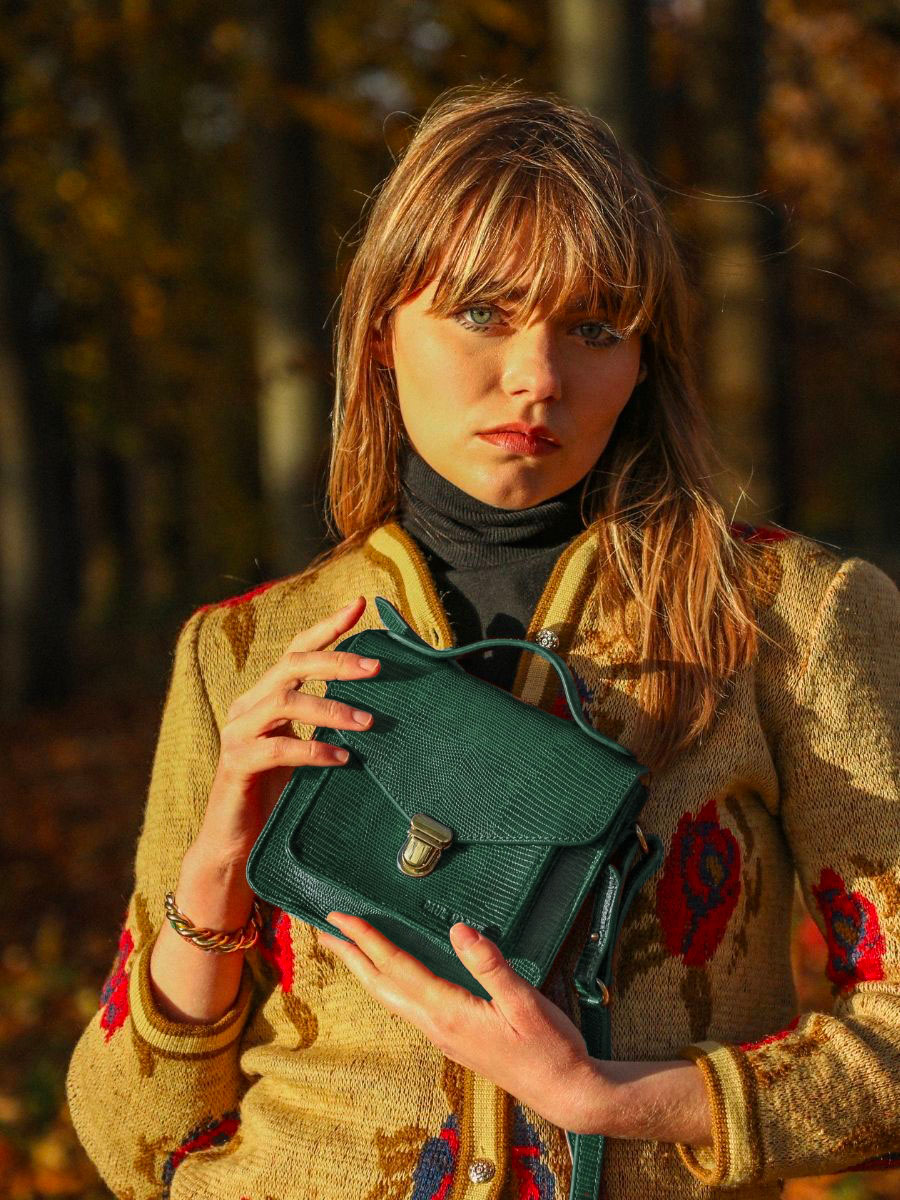 foto-vista-frontal-bolso-de-mano-cuero-verde-mademoiselle-george-xs-1960-paul-marius-w05xs-l-dg