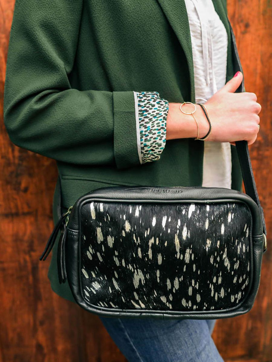 foto-bolso-de-mano-de-cuero-para-mujer-negro-plateado-limpertinent-poilu-negro-plateado-paul-marius-w22-ho-b-s