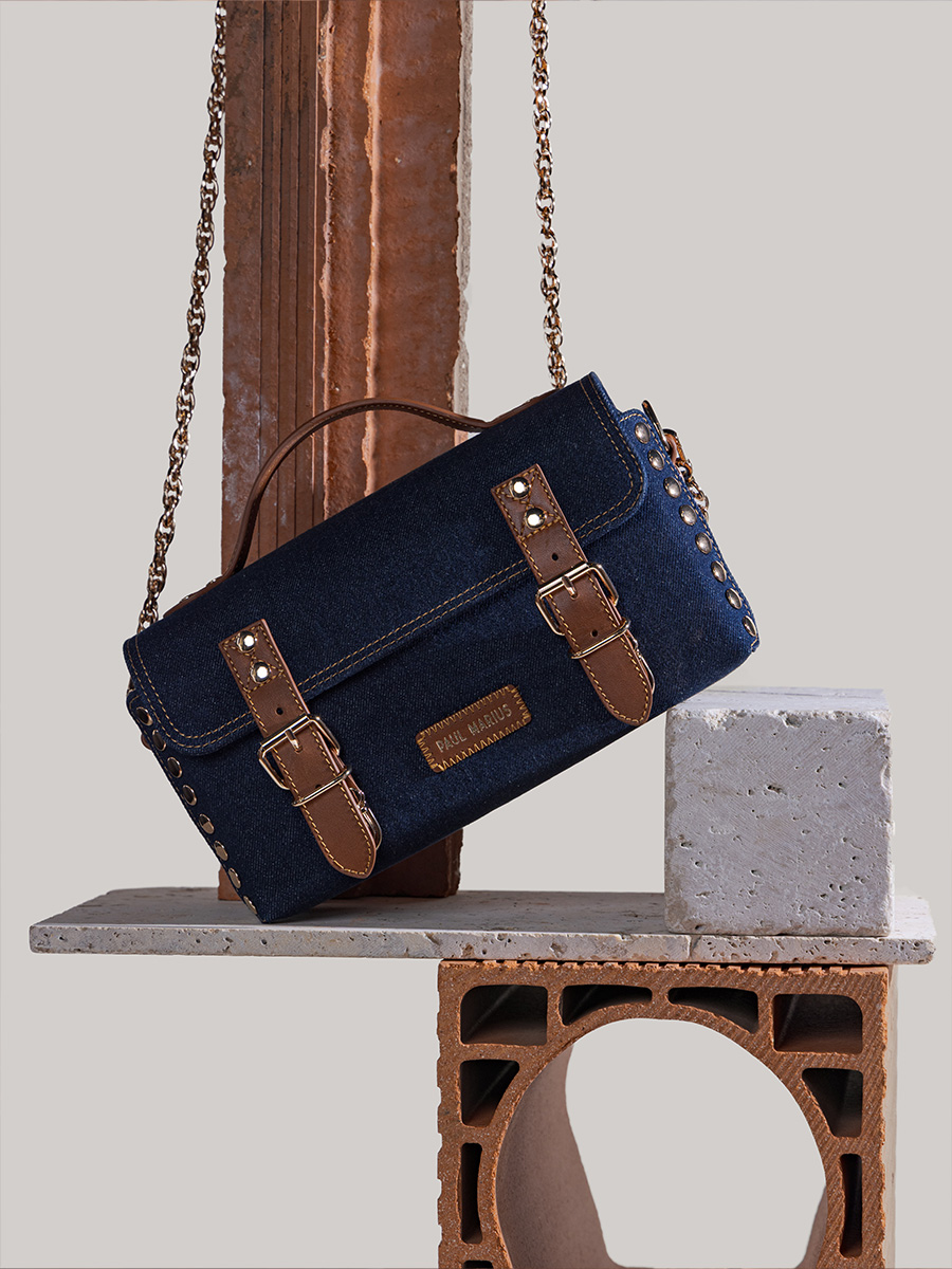 bolso-bandolera-cuero-Jean-azul-lartisane-n2-denim-brut-vista-lateral-p102-DBLU-DENIM