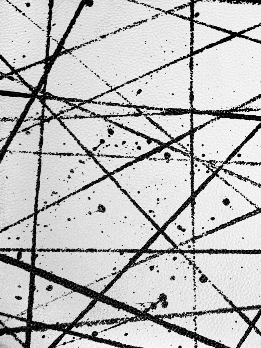 bolso-baguette-cuero-blanco-negro-naranja-victoire-arty-01-vista-zoom-material-w54-art1-b-w