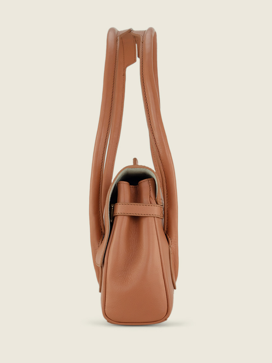 foto-vista-posterior-bolso-mano-cuero-marrón-colette-s-art-deco-caramel-paul-marius-w28s-ad-ca