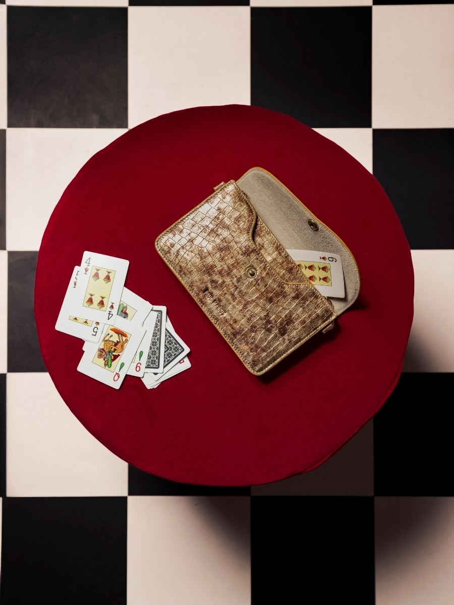 foto-vista-zoom-material-bolso-bolsa-cuero-dorado-bertille-bijoux-paul-marius-w44-cr-db-g