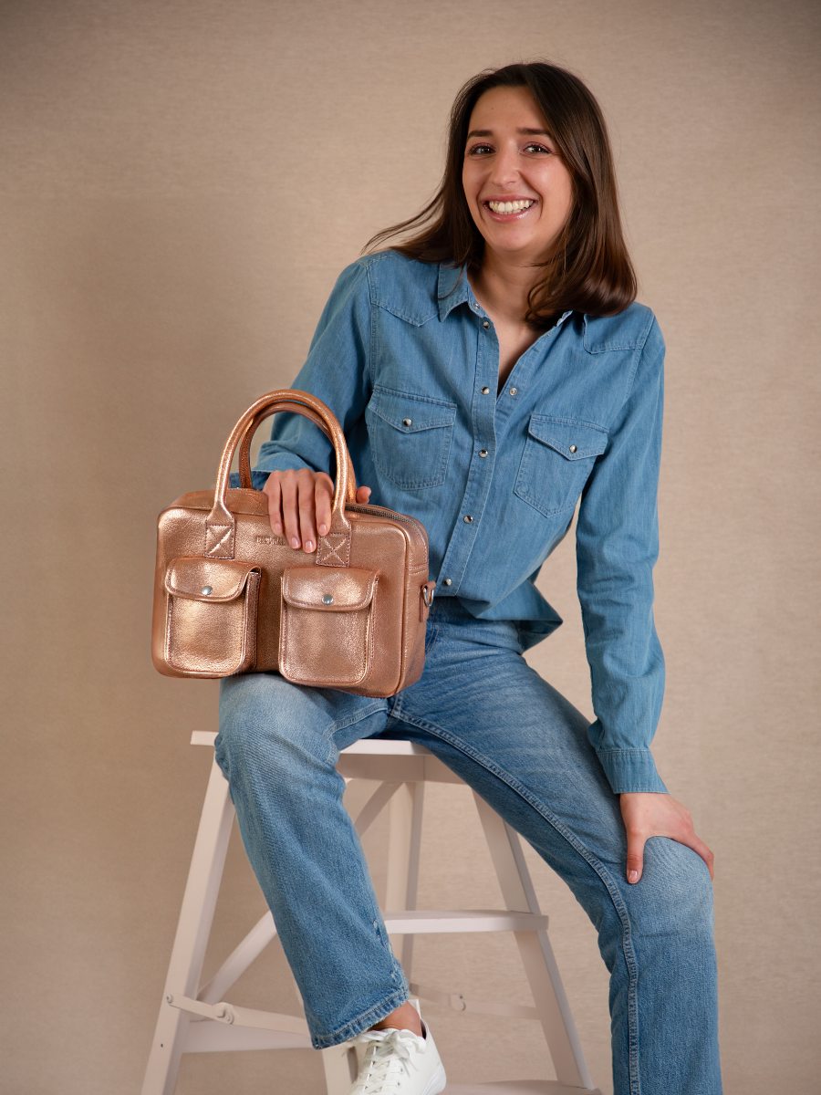 foto-vista-bolso-mano-cuero-dorado-rosa-ledandy-s-oro-rosa-paul-marius-w04s-g-pi