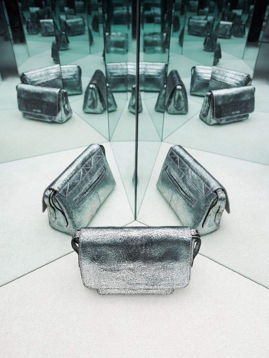 bolso-bandolera-diane-s-espejo-plateado-vista-frontal-w35s-mir