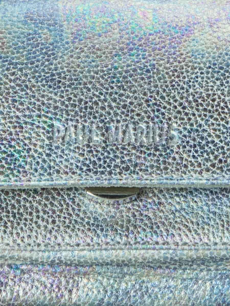 foto-en-primer-plano-mini-bolso-bandolera-cuero-blanco-holográfico-diane-xs-granite-paul-marius-w35xs-gra-w