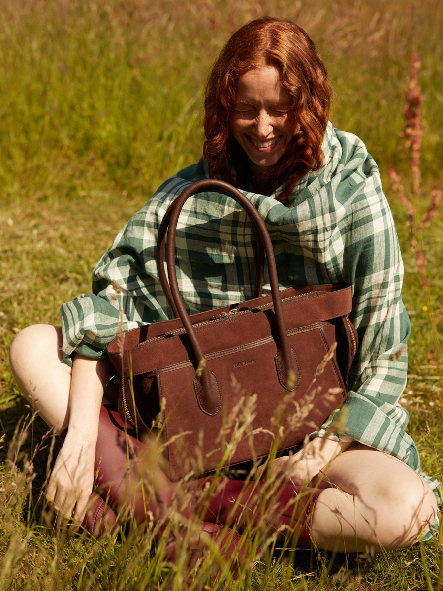 bolso-de-viaje-bolso-de-mano-marrón-eros-chocolate-vista-llevado-w52m-su-db