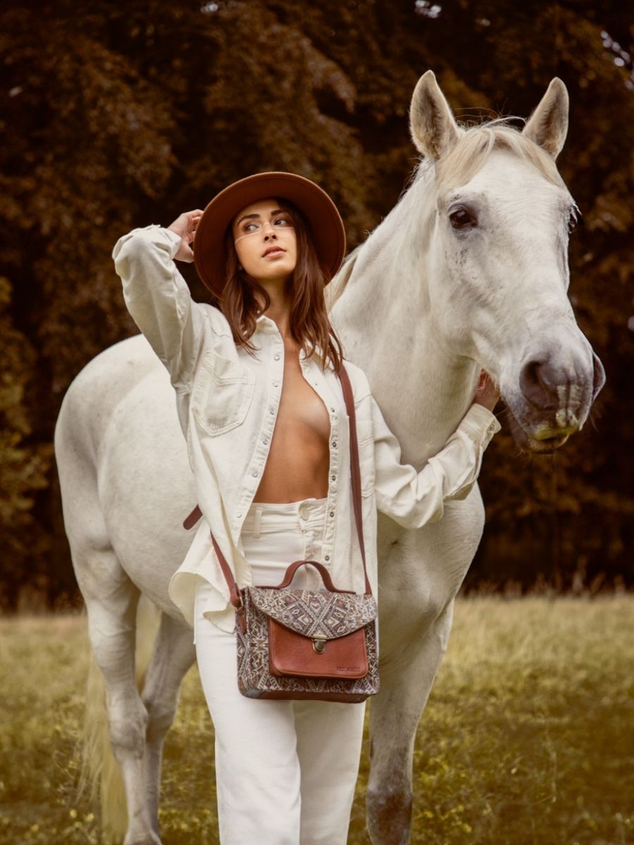 foto-vista-bolso-mano-cuero-multicolor-mademoiselle-george-esperanza-paul-marius-w05-mex