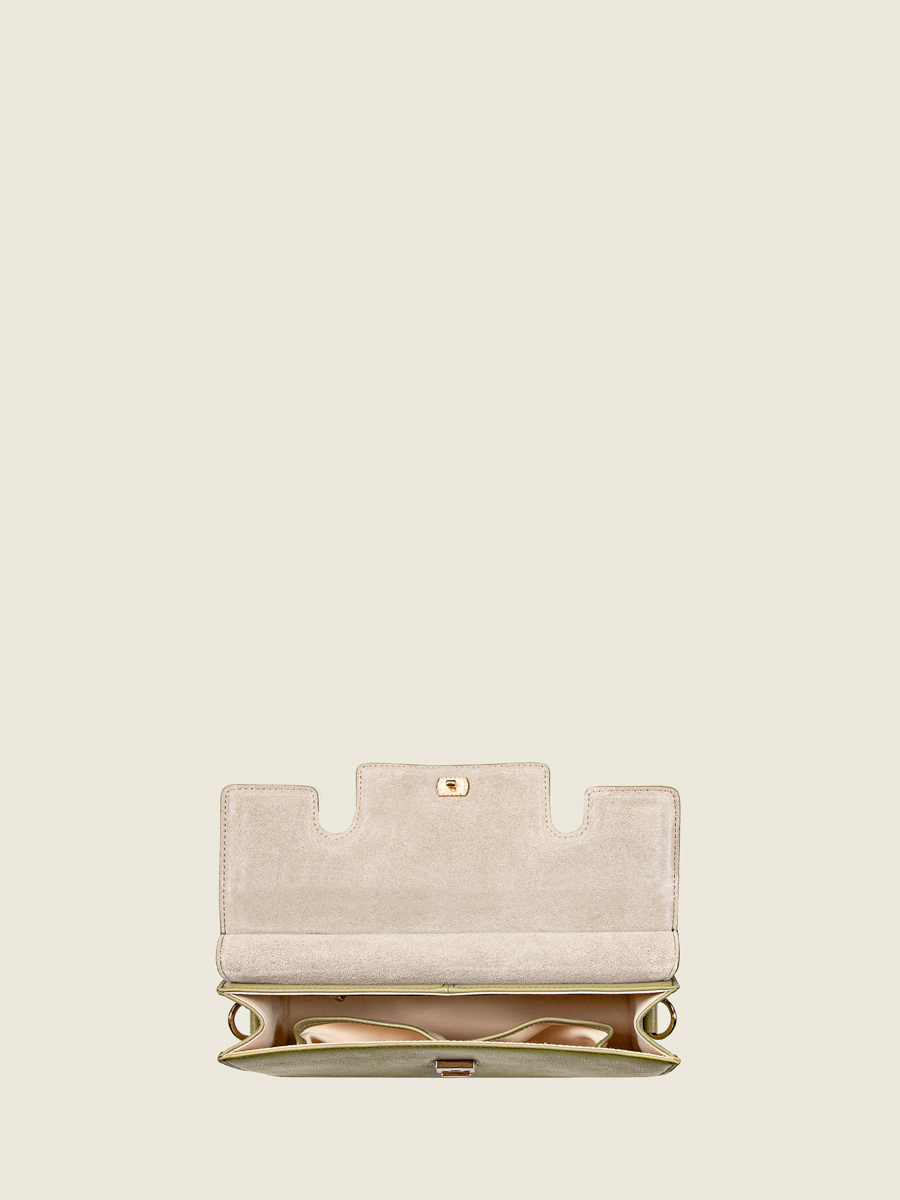 bolso-baguette-cuero-gabrielle-almendra-vista-lateral-w42-al