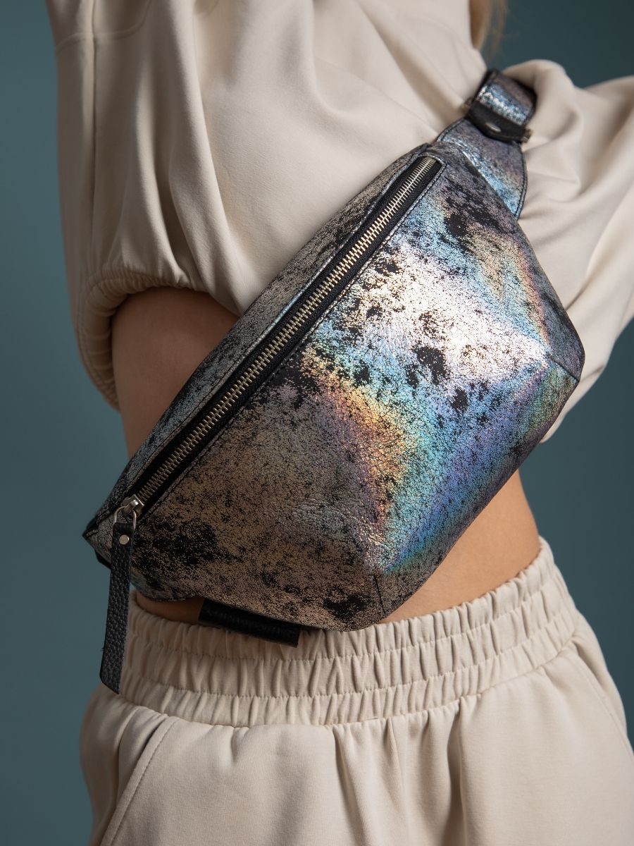 foto-vista-cara-banana-cuero-holográfico-labanane-galaxie-paul-marius-m503-gal