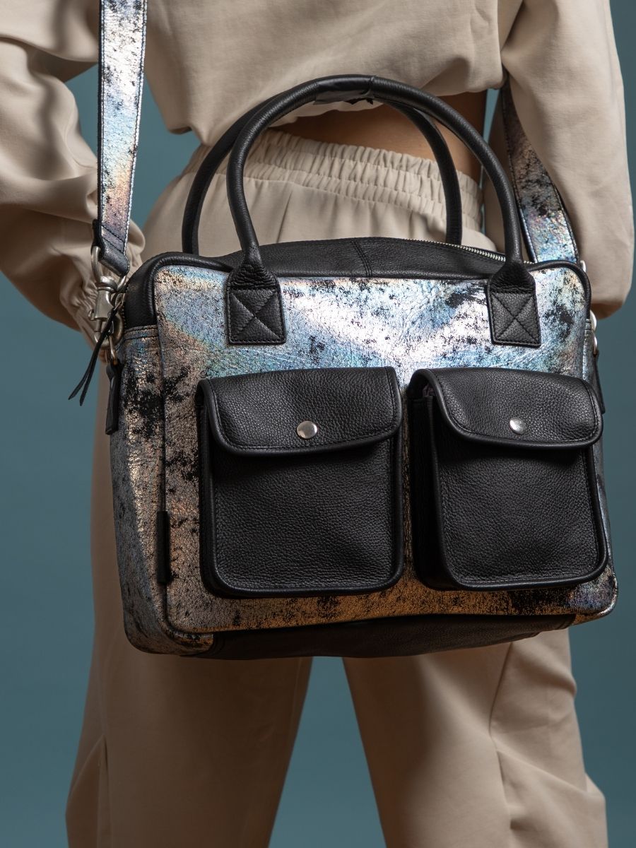 foto-vista-bolso-mano-cuero-holográfico-ledandy-galaxie-paul-marius-w04-gal