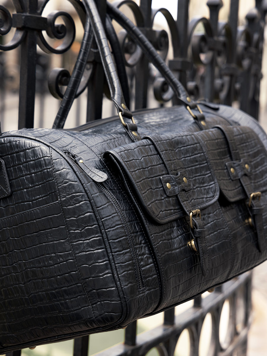 foto-vista-frontal-bolso-de-viaje-cuero-unisex-negro-le48h-heritage-negro-azabache-paul-marius-m107-cr-b