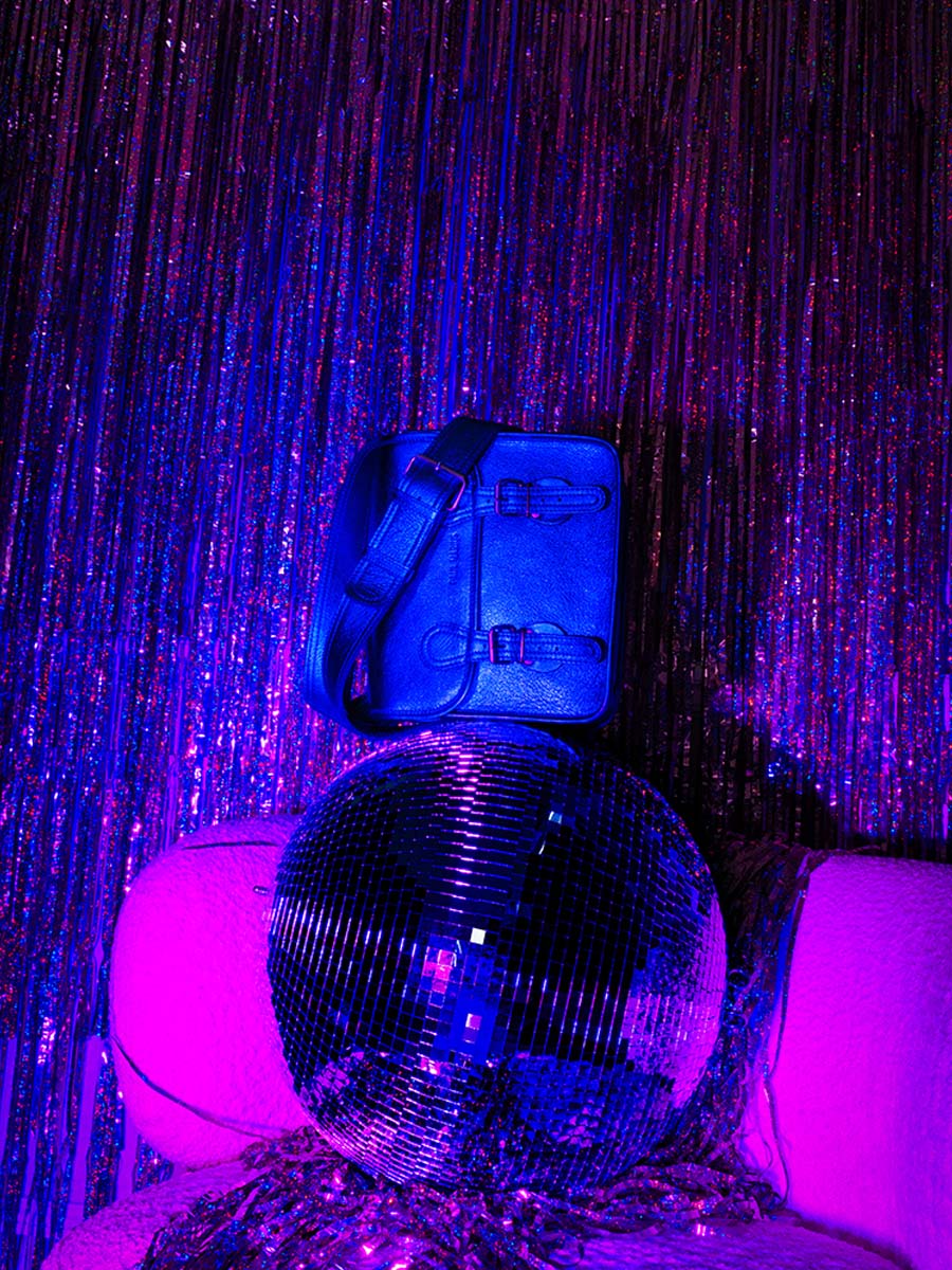 foto-bolso-bandolera-cuero-mujer-azul-la-sacoche-s-ultraviolet-paul-marius-m02s10-uv-b