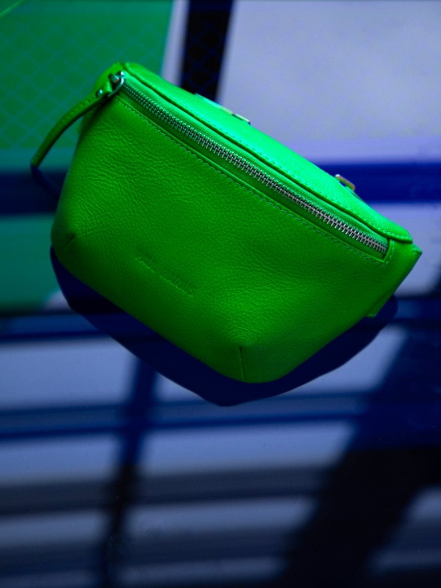 foto-vista-bolso-banana-cuero-verde-labanane-xs-neon-paul-marius-m503xs-ne-gr