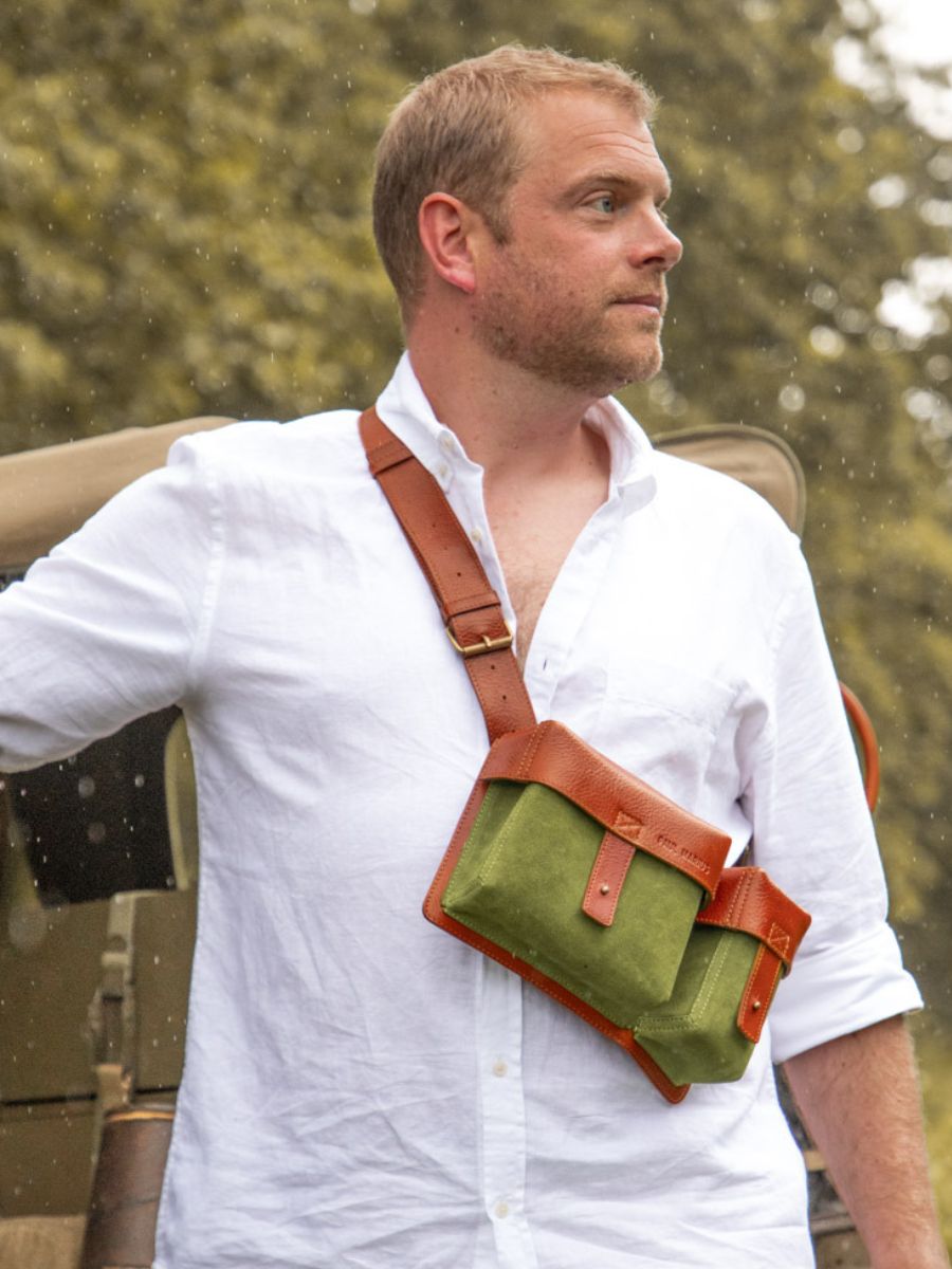 foto-vista-bolso-portadocumentos-cuero-marrón-caqui-lecolporteur-nomade-paul-marius-m404-oco-gr