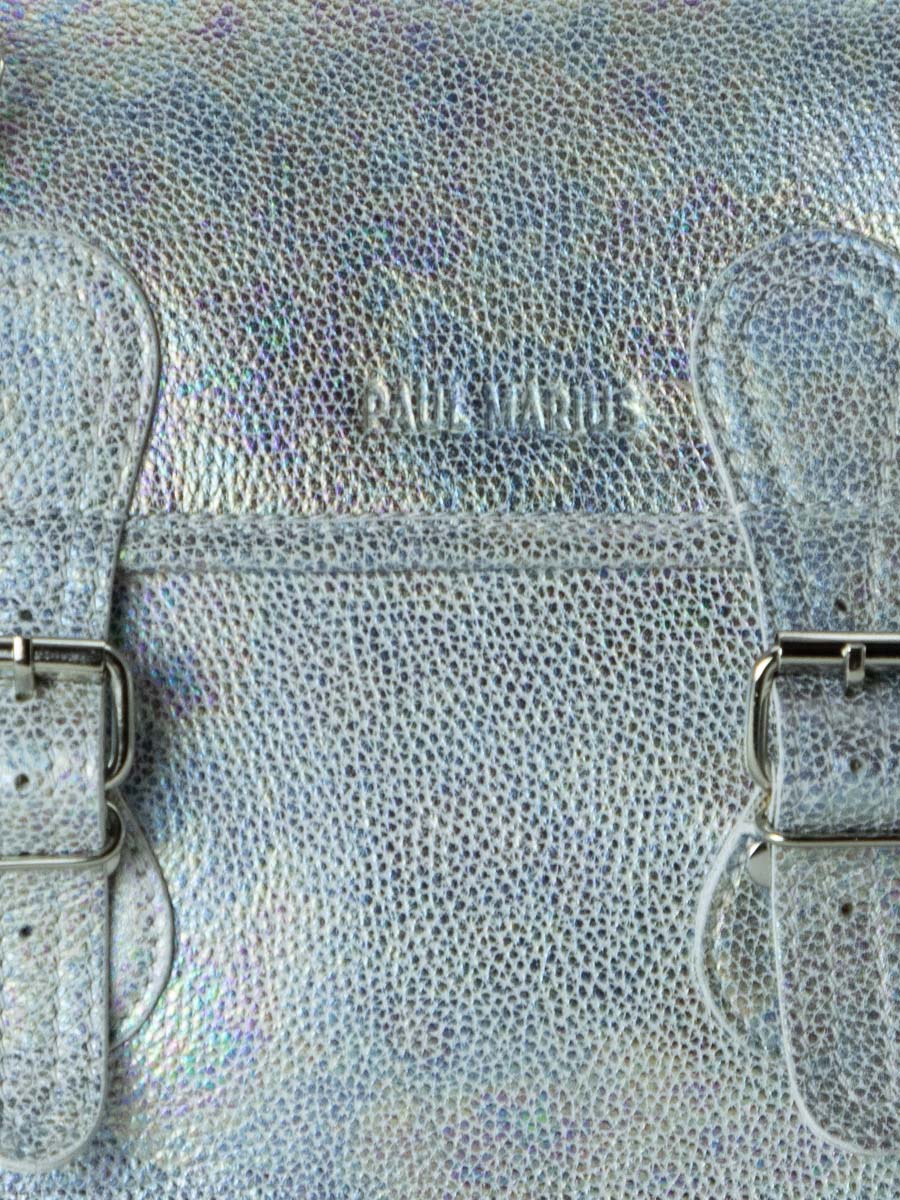 foto-en-primer-plano-material-bolso-bandolera-cuero-blanco-holográfico-lasacoche-s-granite-paul-marius-m02s10-gra-g-b