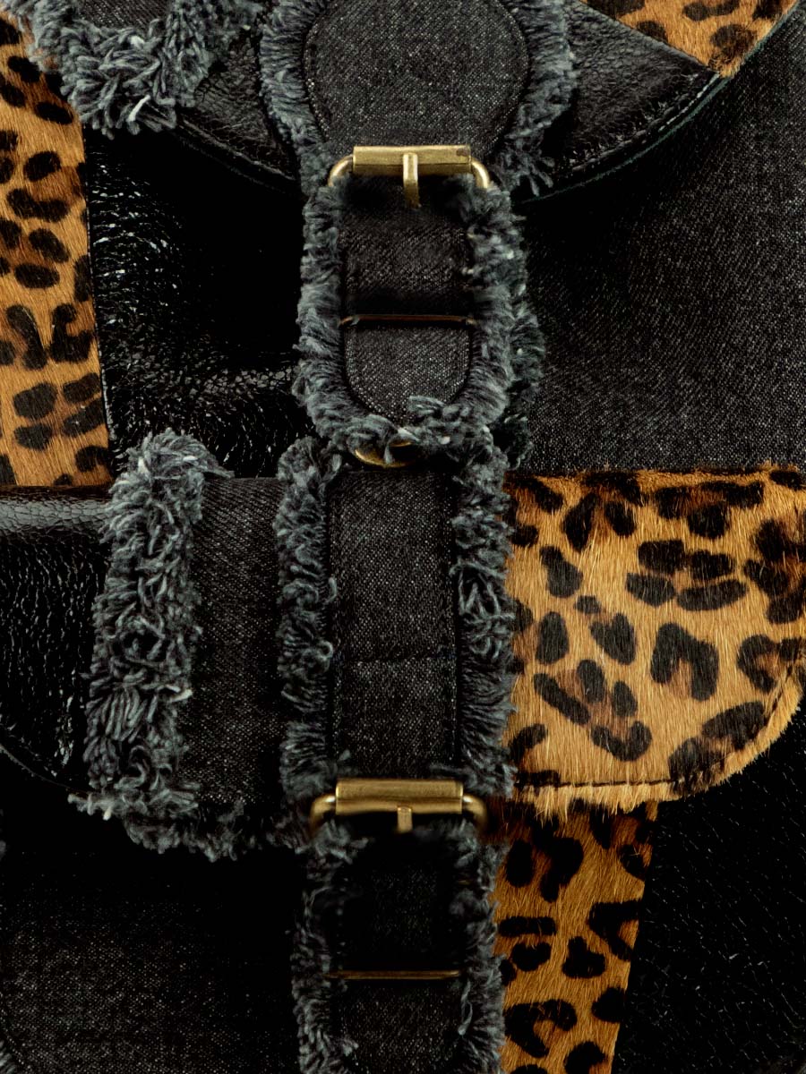 foto-vista-zoom-material-mochila-cuero-leopardo-negro-lebaroudeur-chimere-denim-negro-paul-marius-m40-ch-b-denim