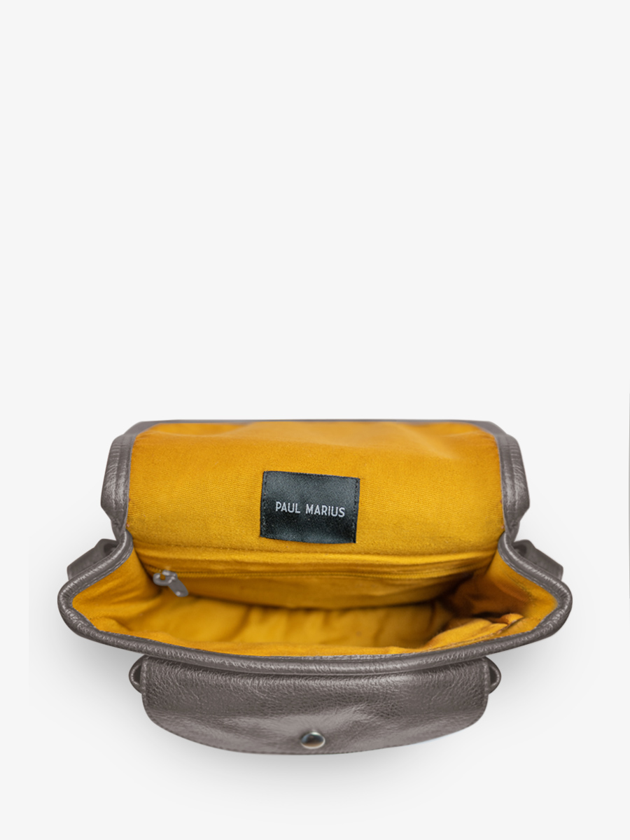 foto-vista-interior-bolso-bandolera-cuero-plateado-lebohemien-acero-paul-marius-m44-gm