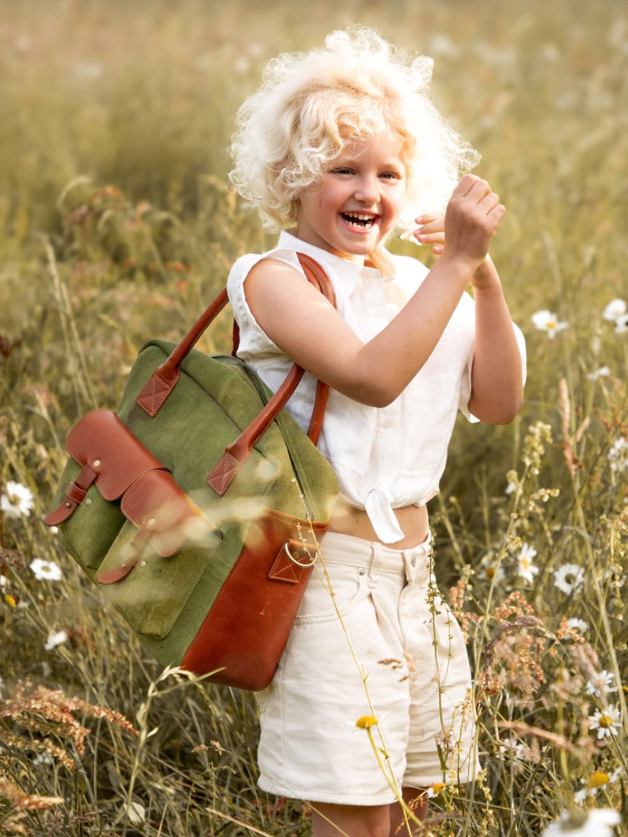 foto-vista-bolso-mano-cuero-marrón-caqui-ledandy-nomade-paul-marius-w104-oco-gr