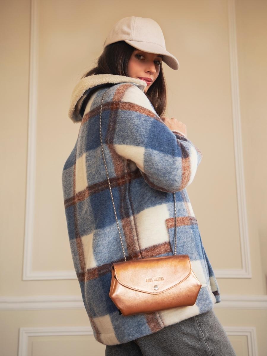 mini-bolso-de-mano-legustave-bolso-dorado-rosa-vista-lateral-clpl-g-pi