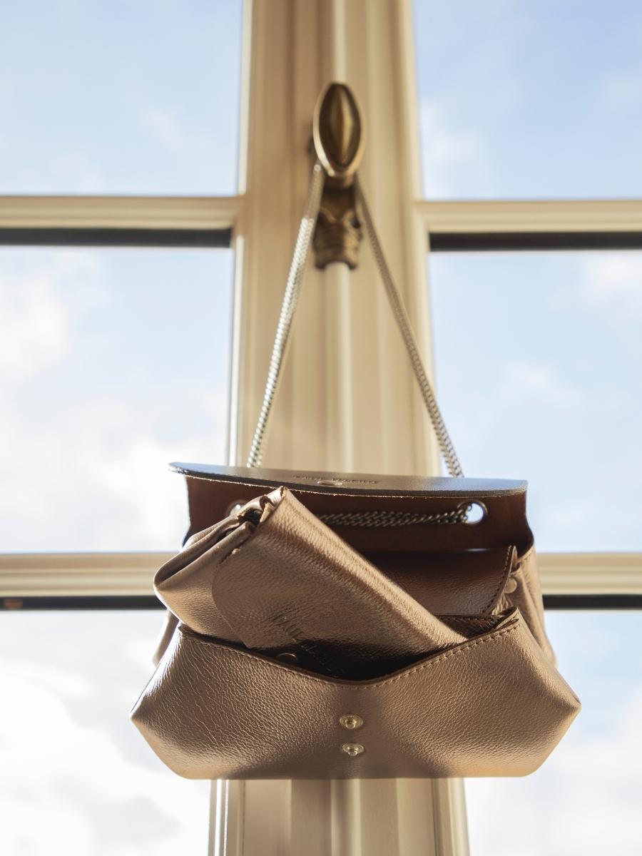 mini-bolso-de-mano-plateado-legustave-bolso-acero-vista-zoom-material-clpl-gm