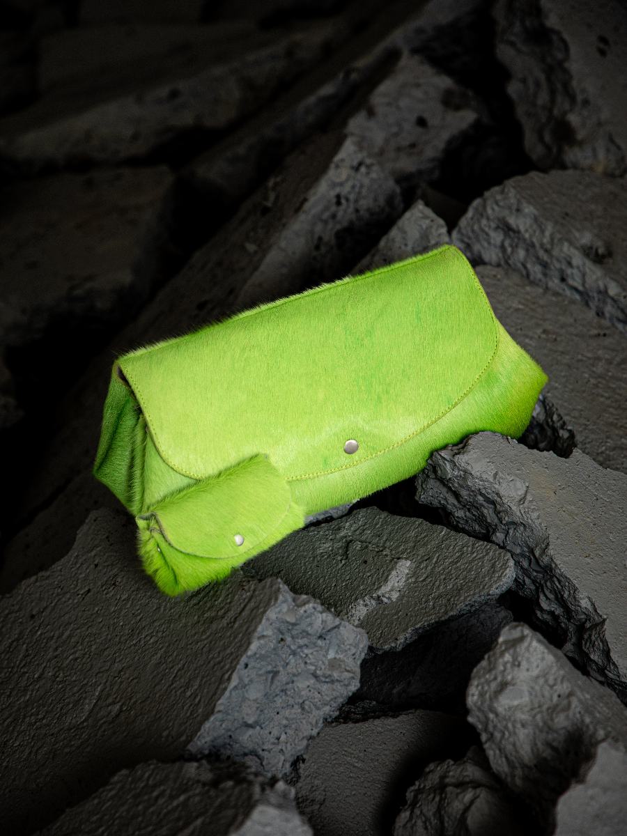 foto-vista-zoom-material-monedero-xl-cuero-verde-legustave-creature-verde-ácido-paul-marius-clpxl-crea-s-gr