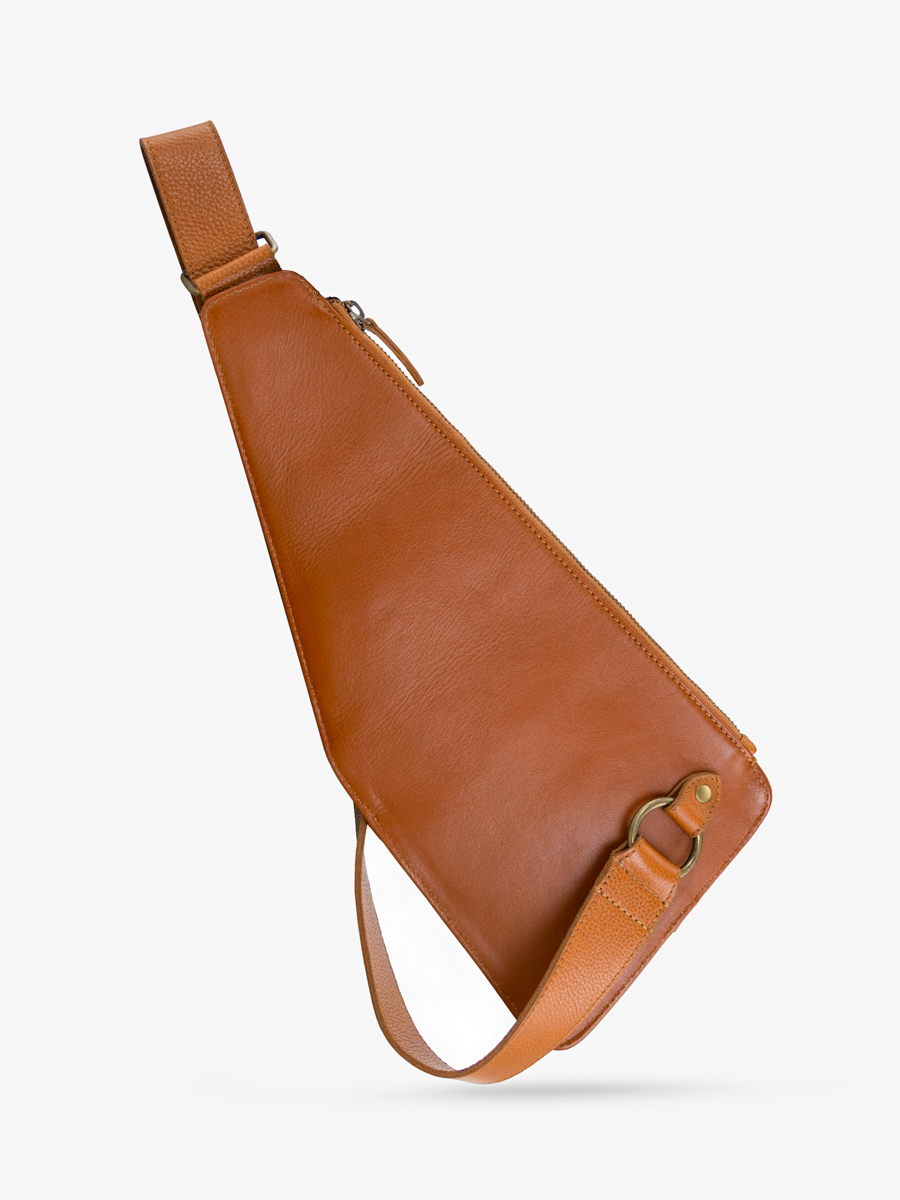 bolso-bandolera-cuero-marrón-LeHolster-cognac-aceitado-vista-trasera-w62-oco