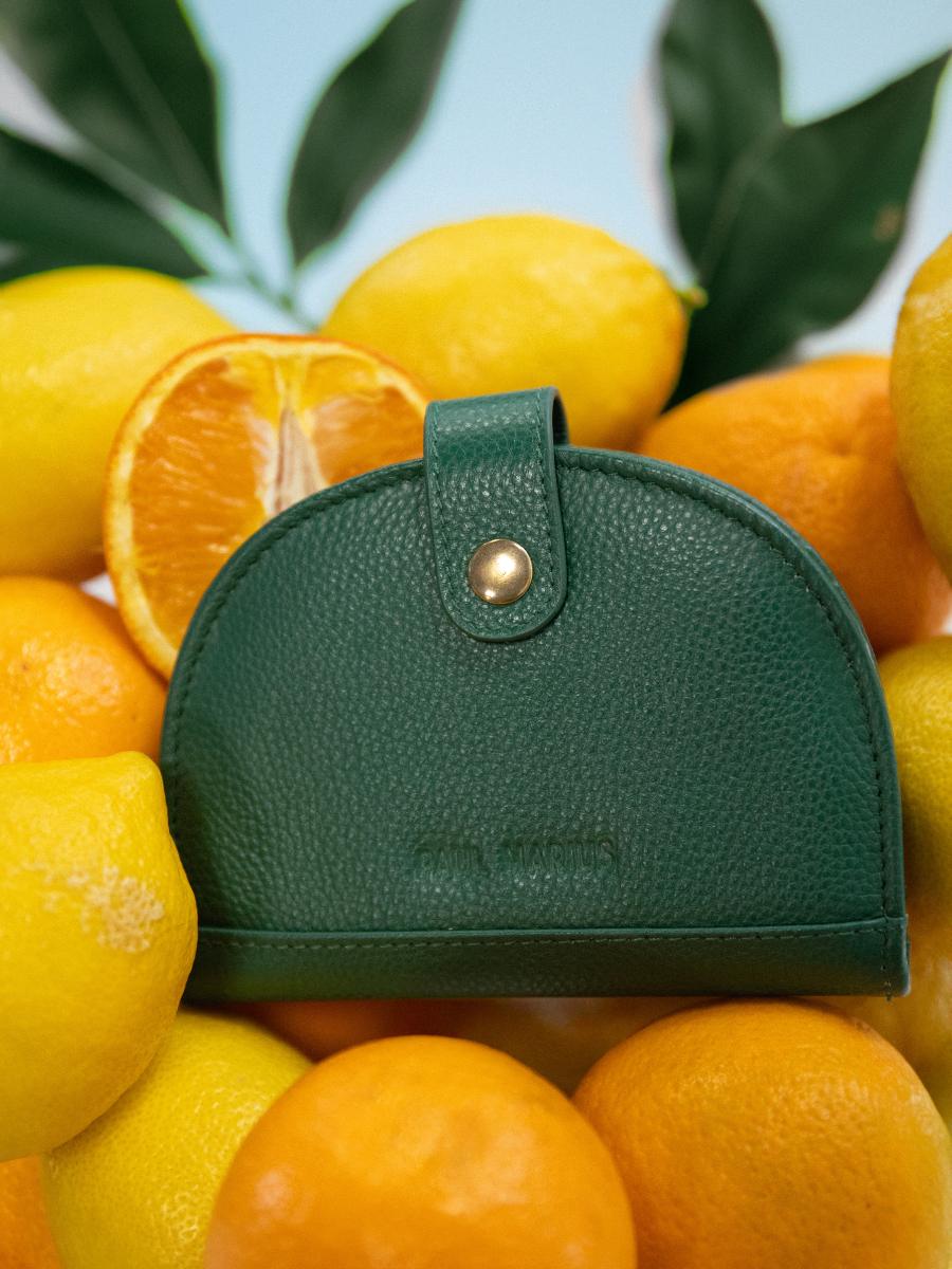 foto-vista-frontal-cartera-cuero-verde-mujer-leportefeuille-manon-n2-azur-verde-imperial-paul-marius-m33-az-gr