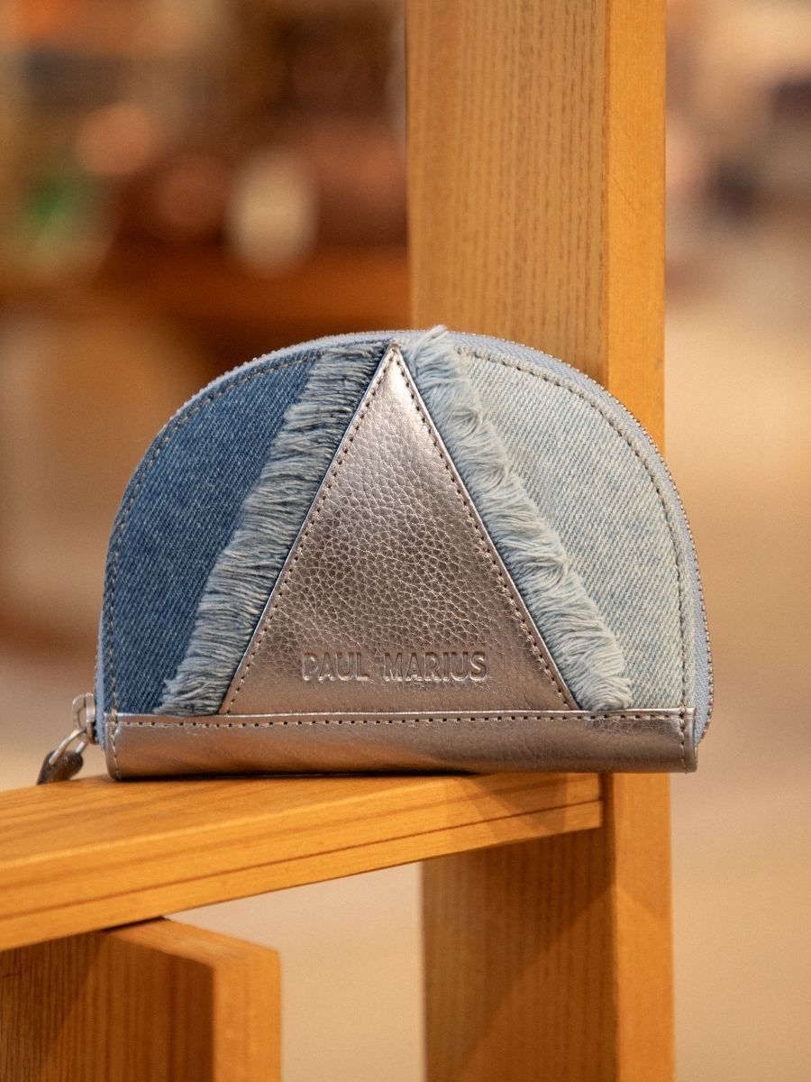 foto-vista-zoom-material-cartera-cuero-vaqueros-plateada-mujer-leportefeuille-manon-denim-acier-paul-marius-m32-gm-denim
