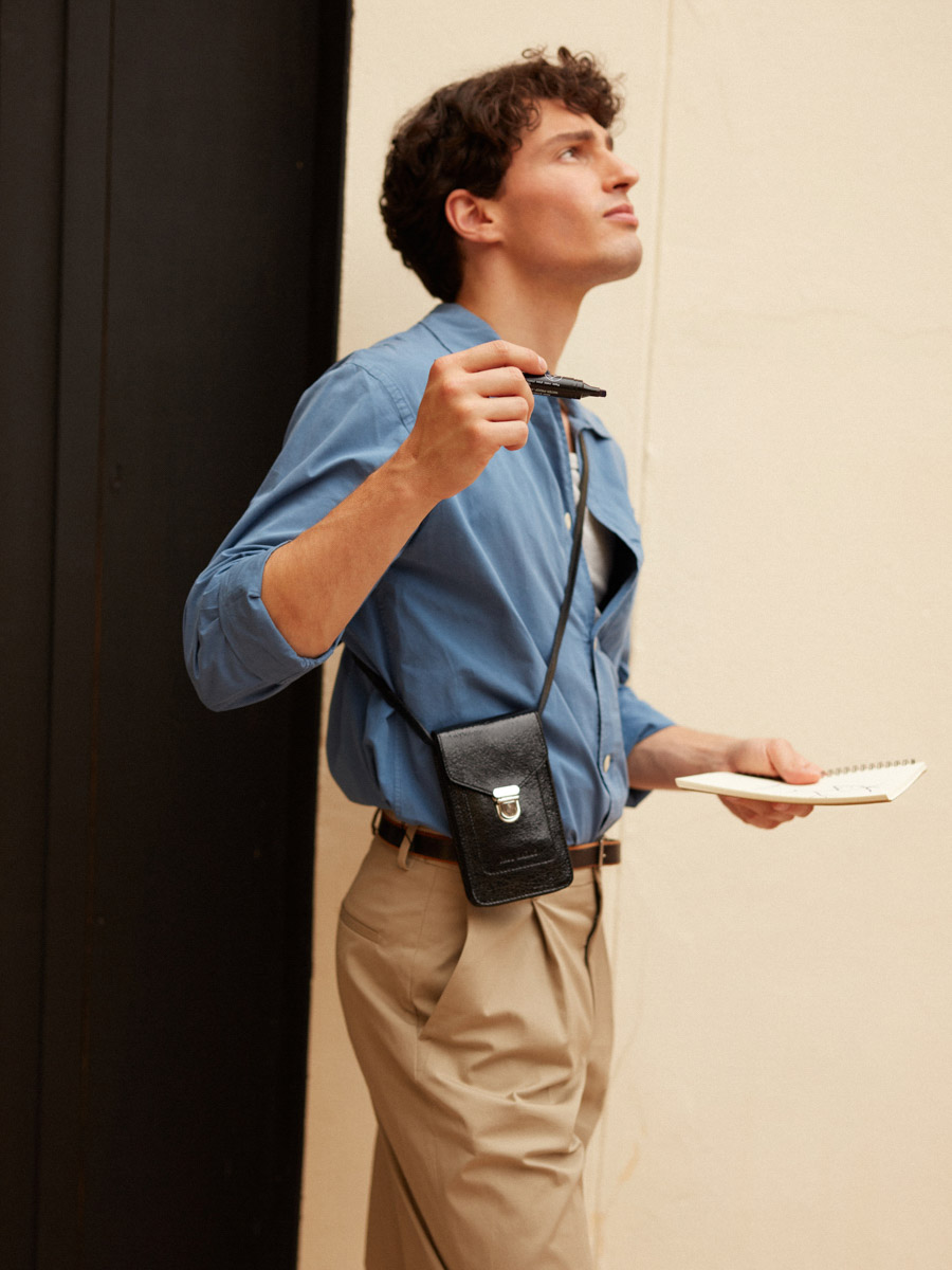 bolso-teléfono-cuero-negro-leporte-teléfono-eclipse-vista-portada-m88-m-b