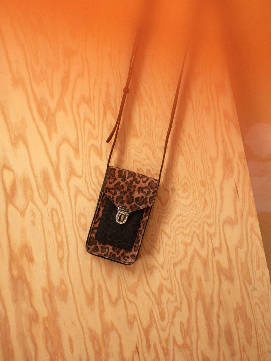bolso-teléfono-cuero-leporte-teléfono-leopardo-negro-vista-m88-lp-b