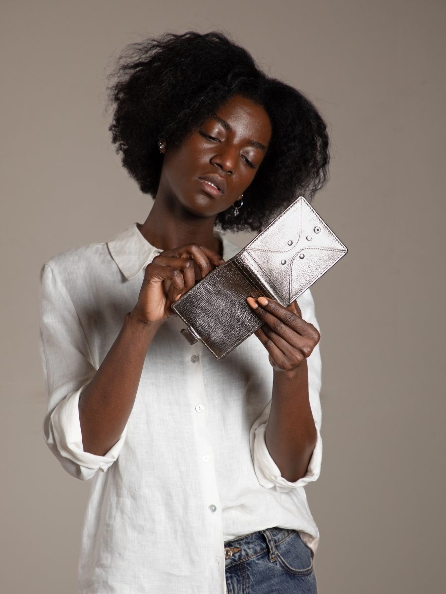 foto-vista-cartera-de-cuero-acero-leportefeuille-louise-acero-paul-marius-m30-gm