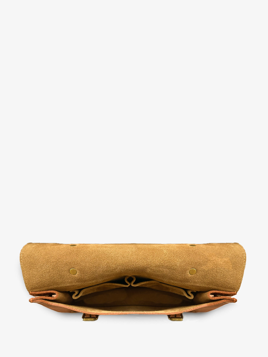 foto-vista-interior-portadocumentos-cuero-marrón-lecolporteur-cognac-aceite-paul-marius-m23-oco