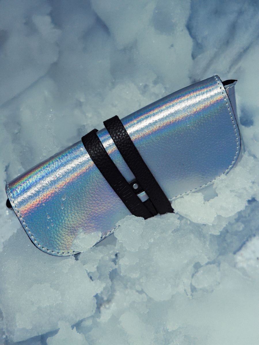 estuche-para-gafas-holográfico-negro-vista-interior-m49-giv