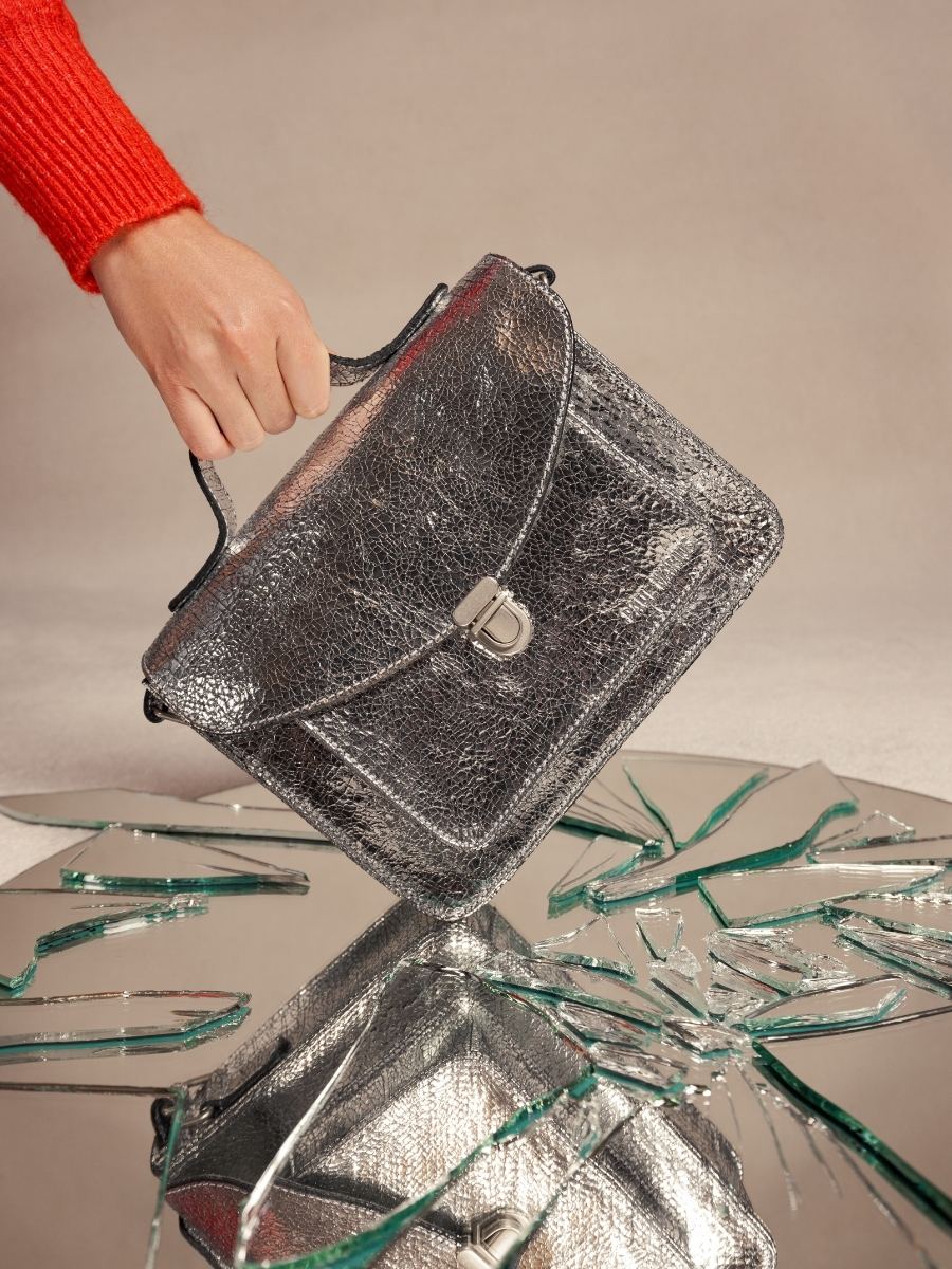 bolso-de-mano-mademoiselle-george-espejo-plateado-vista-lateral-w05-mir