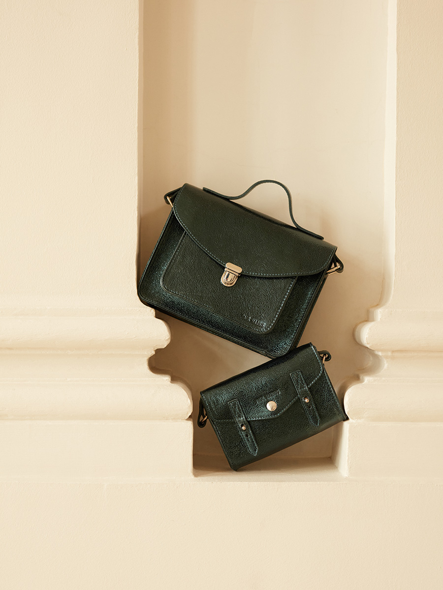 bolso-bandolera-cuero-verde-brillante-Mademoiselle George-medianoche-vista-lateral-W05-M-gr