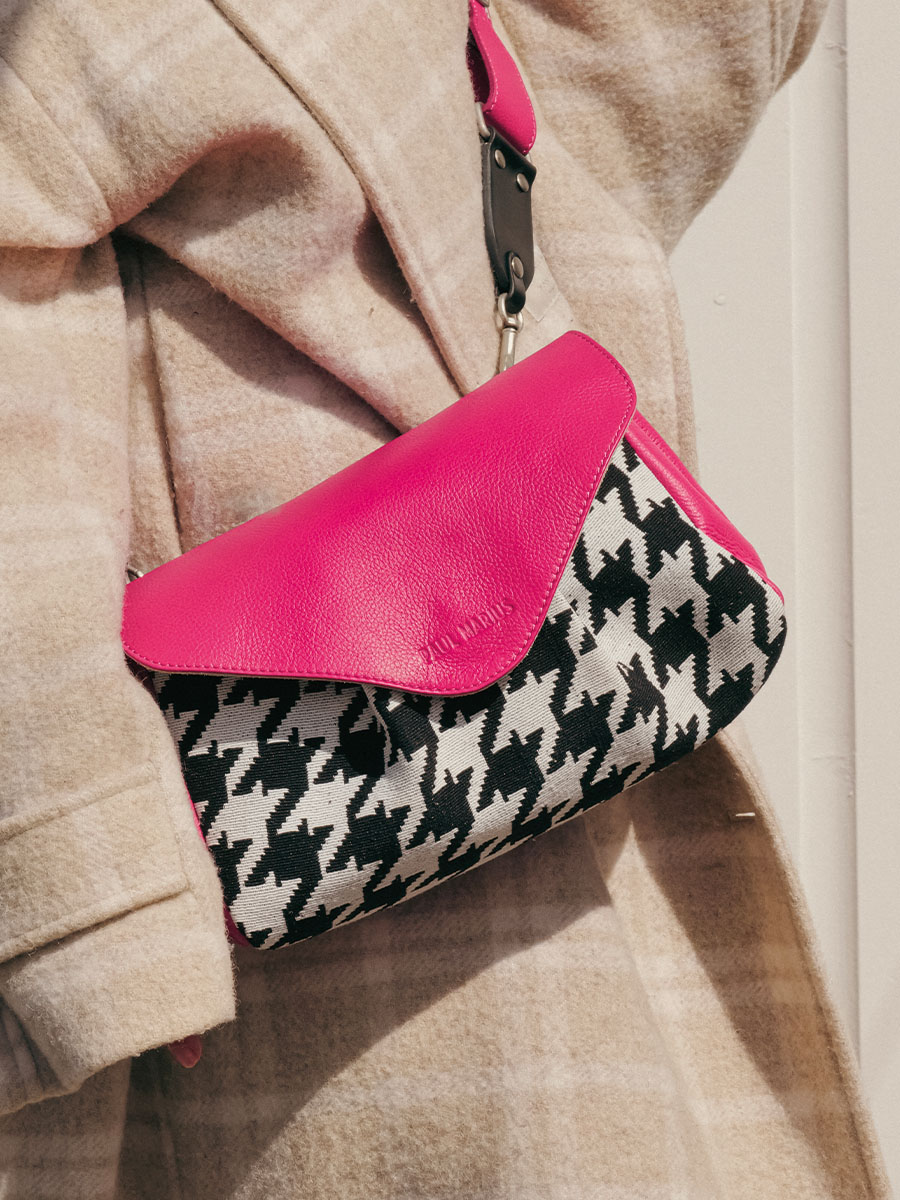 foto-bolso-bandolera-cuero-rosa-suzon-m-allure-fuchsia-paul-marius-w25m-hs2-pi