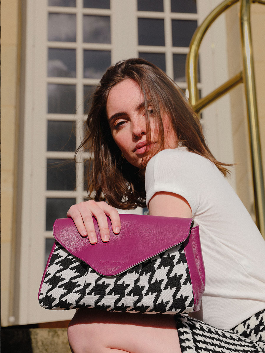 foto-vista-frontal-bolso-bandolera-cuero-morado-suzon-m-allure-zinzolin-paul-marius-w25m-hs2-zi