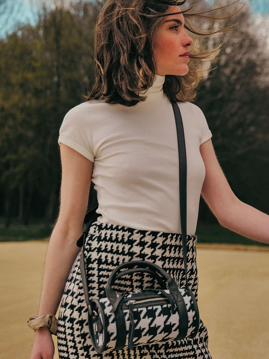 foto-vista-bolso-mano-cuero-negro-charlie-allure-negro-paul-marius-w30-hs2-b