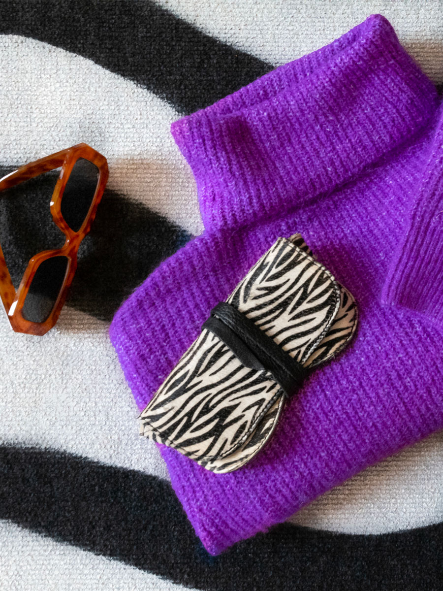 foto-portafotos-estuche-para-gafas-de-cuero-para-mujer-estuche-para-gafas-zebra-paul-marius-