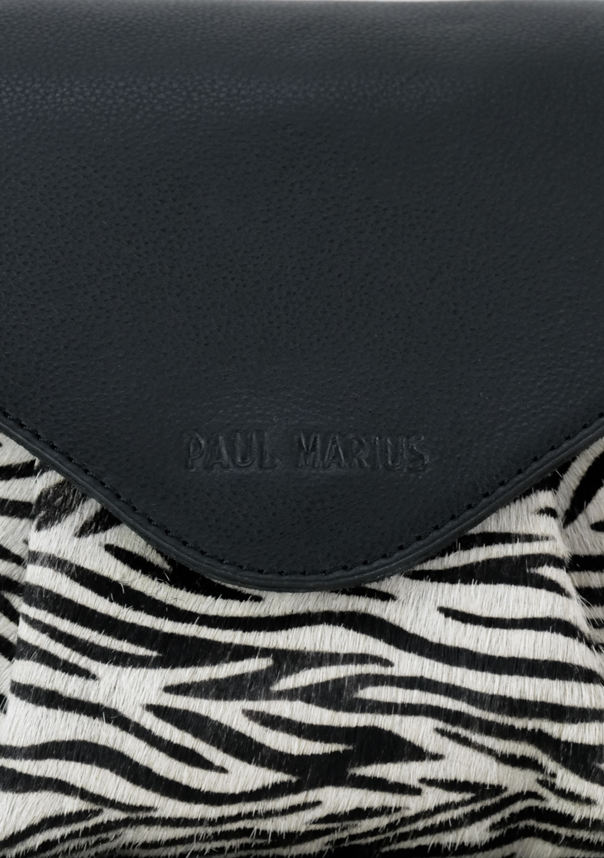 foto-material-bolso-bandolera-cuero-mujer-suzon-m-zebre-paul-marius-