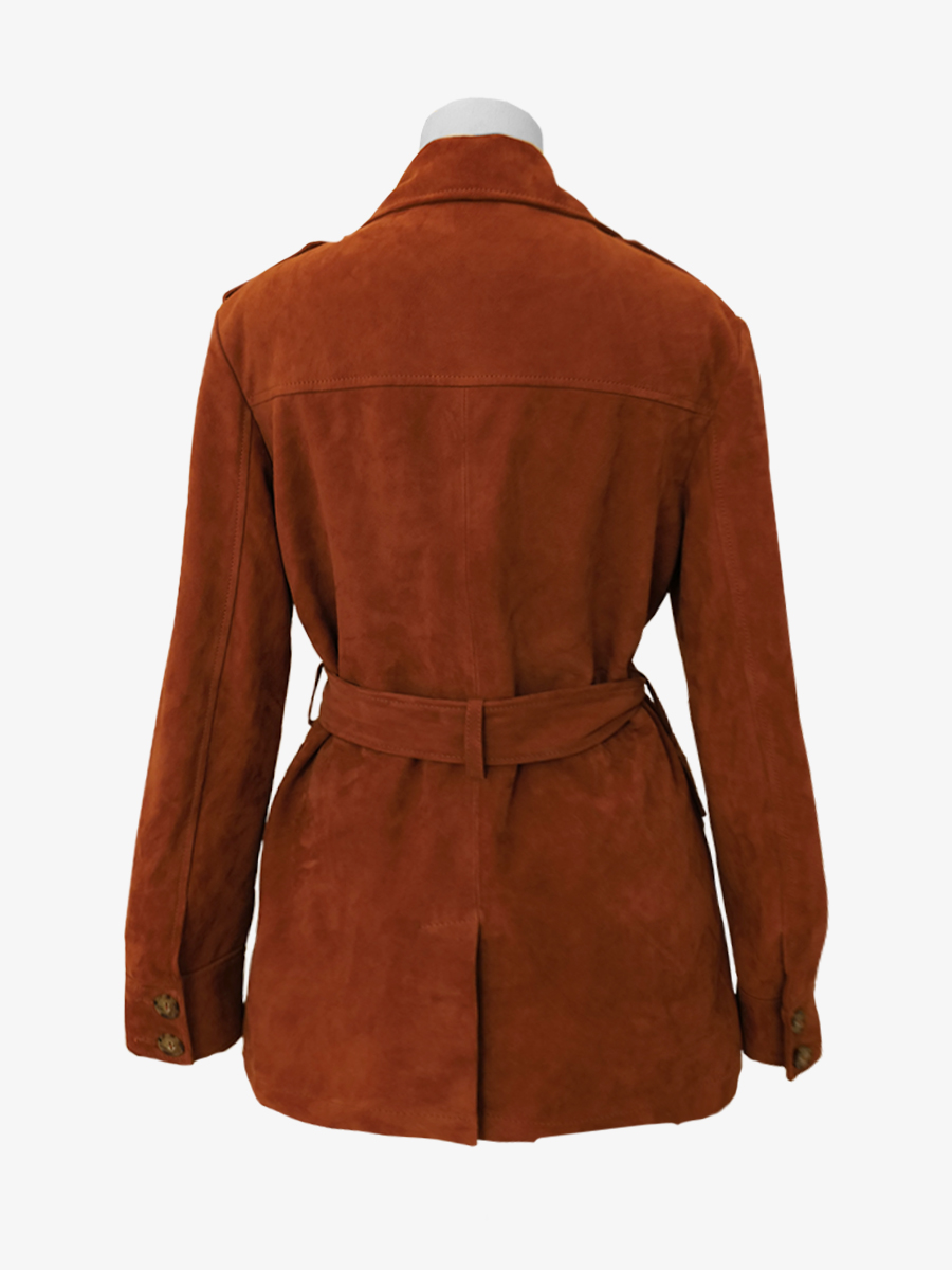 foto-interior-chaqueta-sahariana-cognac-cuero-mujer-lasaharienne-cognac-rodeo-paul-marius
