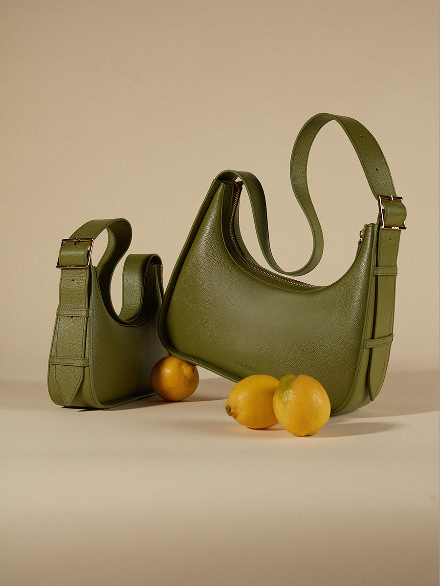 mini-bolso-baguette-de-cuero-victoire-xs-verde-oliva-vista-llevada-w54xs-gr-o