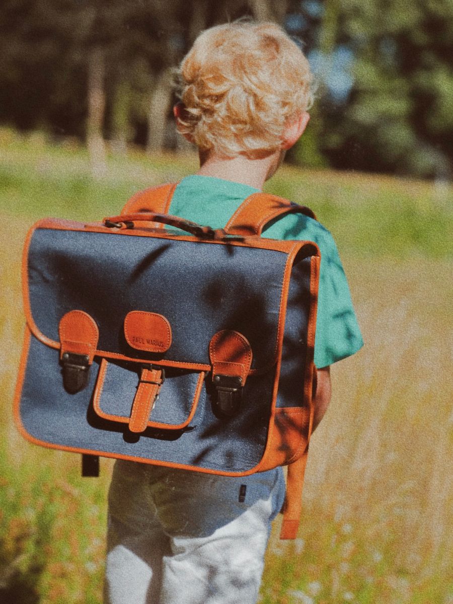 foto-portafolio-mochila-escolar-azul-lecartable-decolier-azul-paul-marius-m06s14-ol-ox-blu