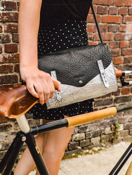 L'Indispensable - Plateado / Negro