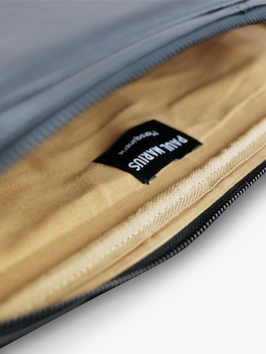 foto-interior-funda-ordenador-negra-funda-ordenador-15-pulgadas-negra-paul-marius-m52m-b