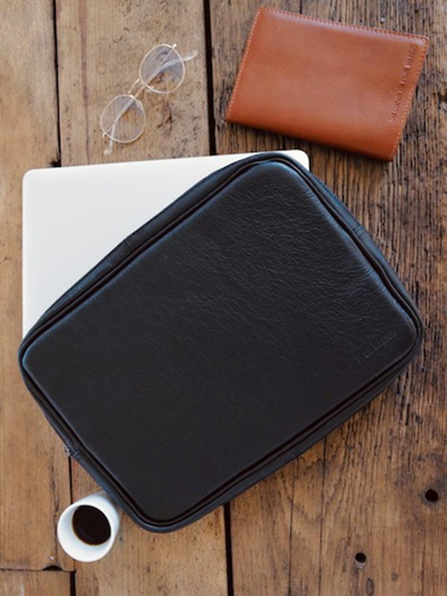 foto-vista-posterior-bolsa-portátil-negra-funda-portátil-13-pulgadas-negra-paul-marius-m52s-b