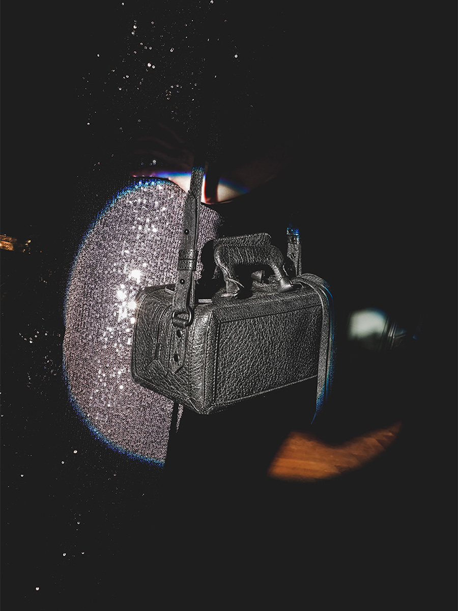 foto-portada-maleta-cuero-mujer-negro-lamalle-s-edition-noire-paul-marius-t02s-bed-n1