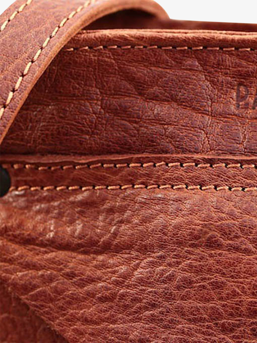foto-material-bolso-bandolera-cuero-mujer-marrón-legavroche-natural-paul-marius-w06-l